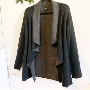Women’s Cardigan Clothes by Revue Size Small!